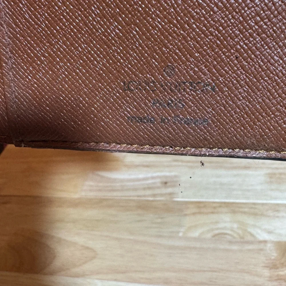 Louis Vuitton Brown Leather wallet
